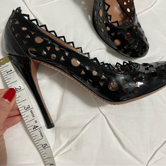 Alaia Black Patent Leather Perforated  Heels - Picture 12 of 13